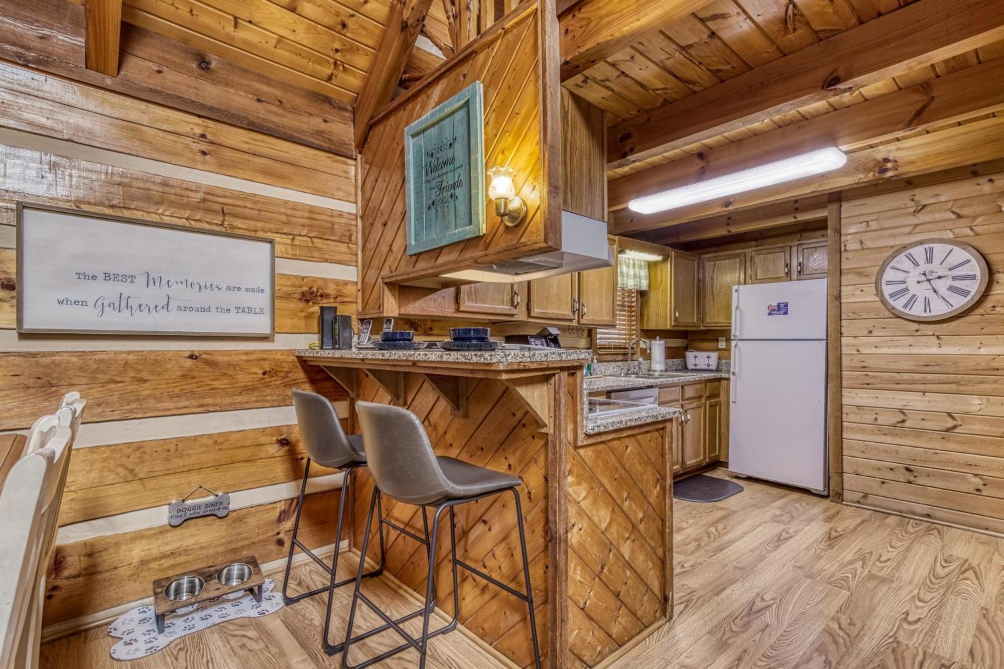 Fantastic Pet Friendly Cabin, Hot Tub, Fire Pit Sevierville Buitenkant foto